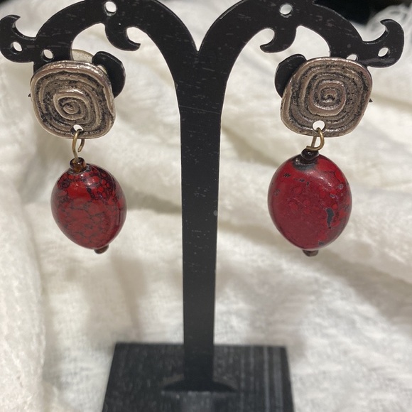 Howlite Ibis Jasper stones Vintage bracelet with Howlite and silver earrings - Picture 4 of 9